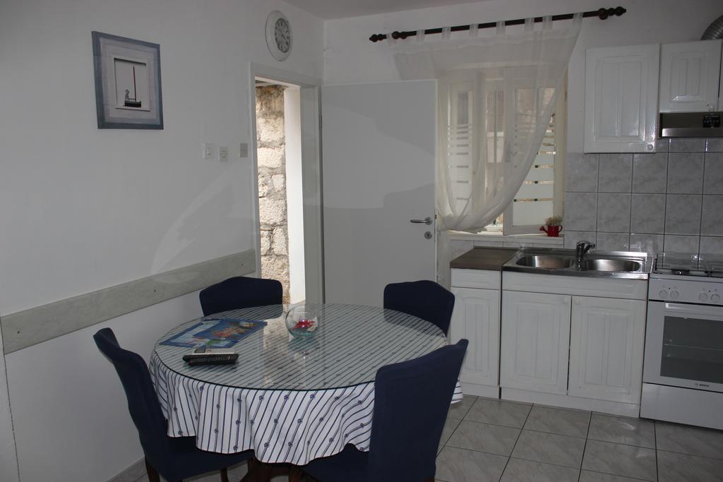 Maritimo Apartment Split Exterior photo