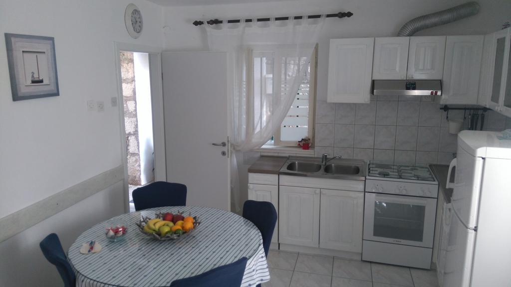 Maritimo Apartment Split Exterior photo