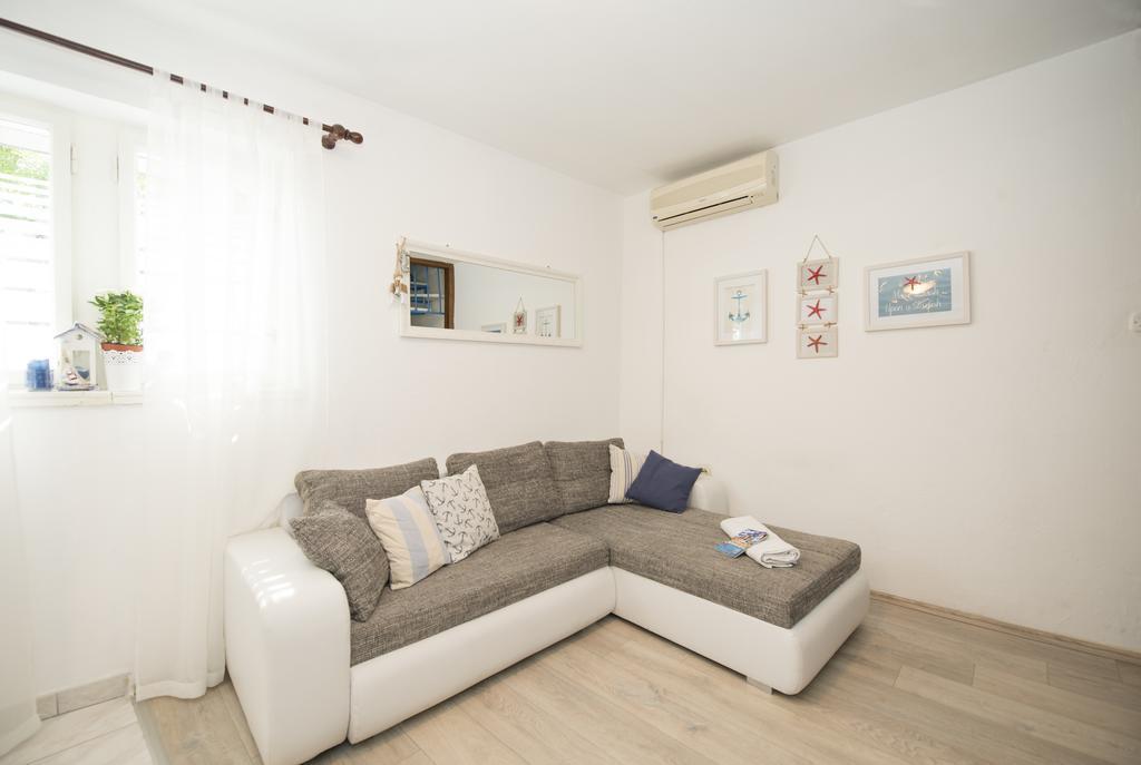 Maritimo Apartment Split Exterior photo