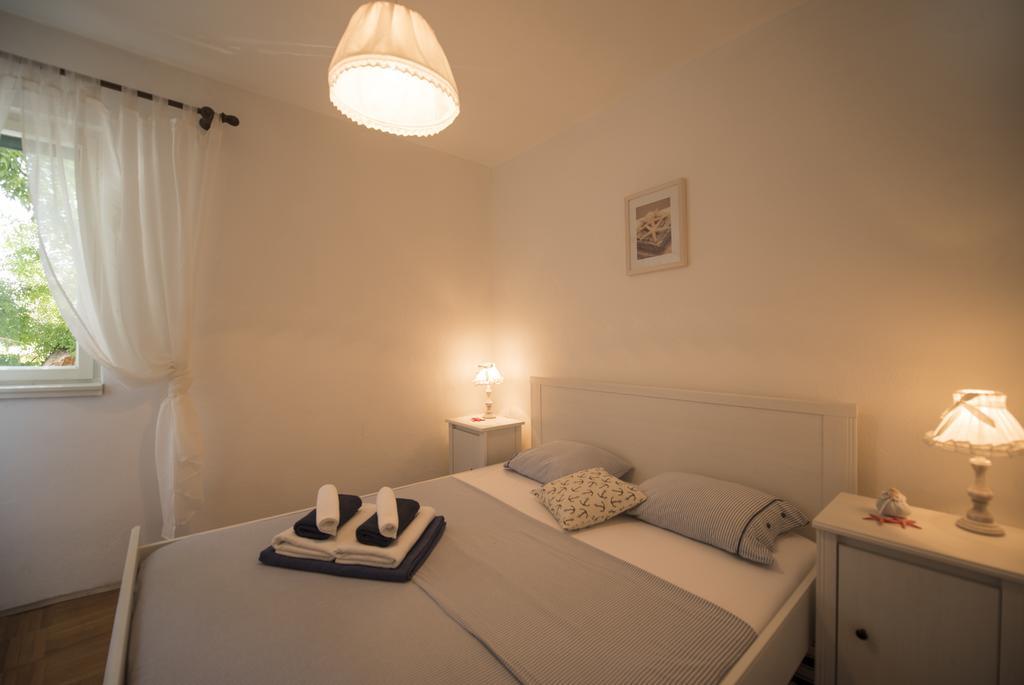 Maritimo Apartment Split Exterior photo